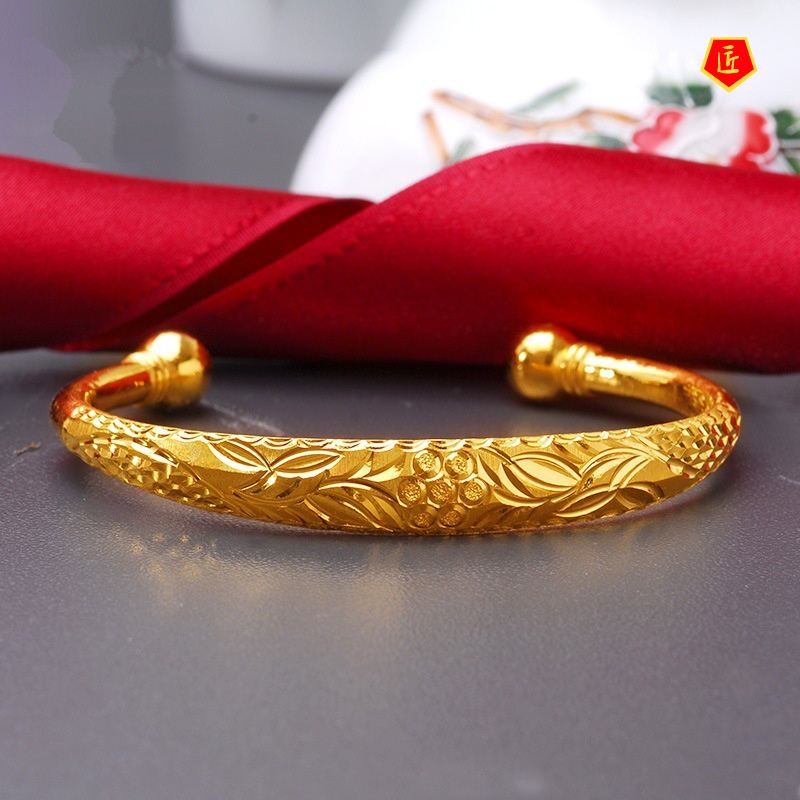 [Ready Stock]Women's Glossy Lotus Open Gold Bracelet