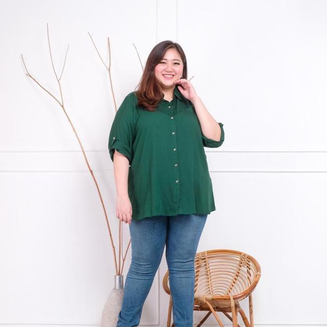 Promo Akhir Tahun Atasan Kemeja Wanita Rayon Basic Polos Warna Hijau Botol XXL