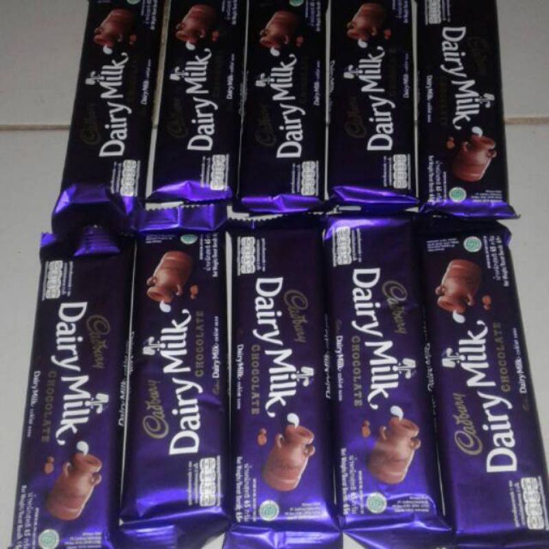 

Box Coklat cadburry Box Snack hadiah wisuda hadiah ulang tahun