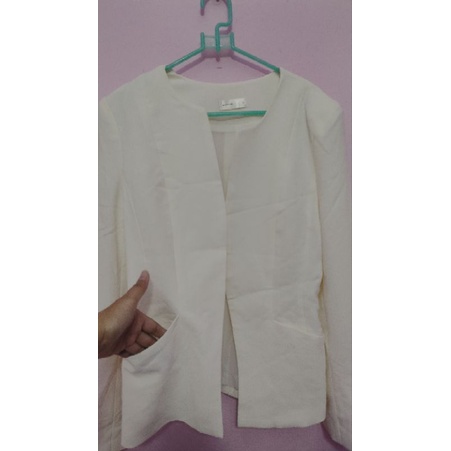 blezer putih tulang premium preloved