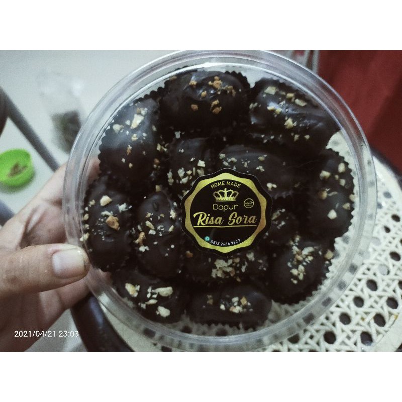 

coklat kurma toping mete/springkel Risa Sora kemasan 500gr