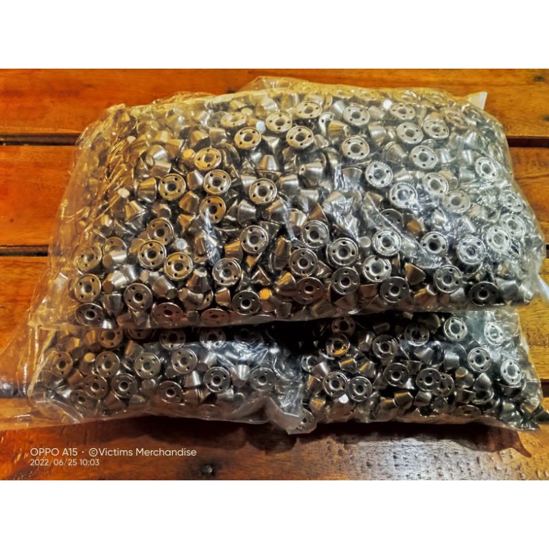 SPIKE TANEM ANTI KARAT / AKSESORIS JAKET PUNK ROCK / SPIKE PANTEK ISI 1000 BUTIR