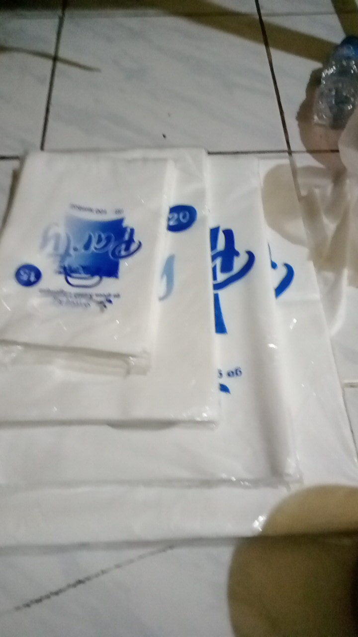 (100pcs) 20x30cm Plastik Plong Hd Polos Tebal / Plastik Olshop Pond