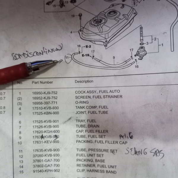 Selang bensin Isap di otomatis choke utk mtr Vario 110cc Carbu 17635-KVB-900 Graciaz