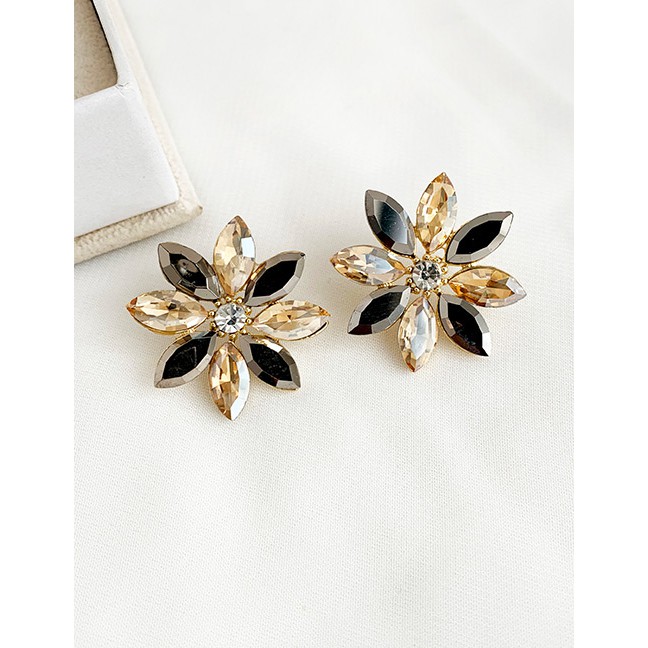 LRC Anting Tusuk Fashion Alloy Diamond Flower Earrings F99898