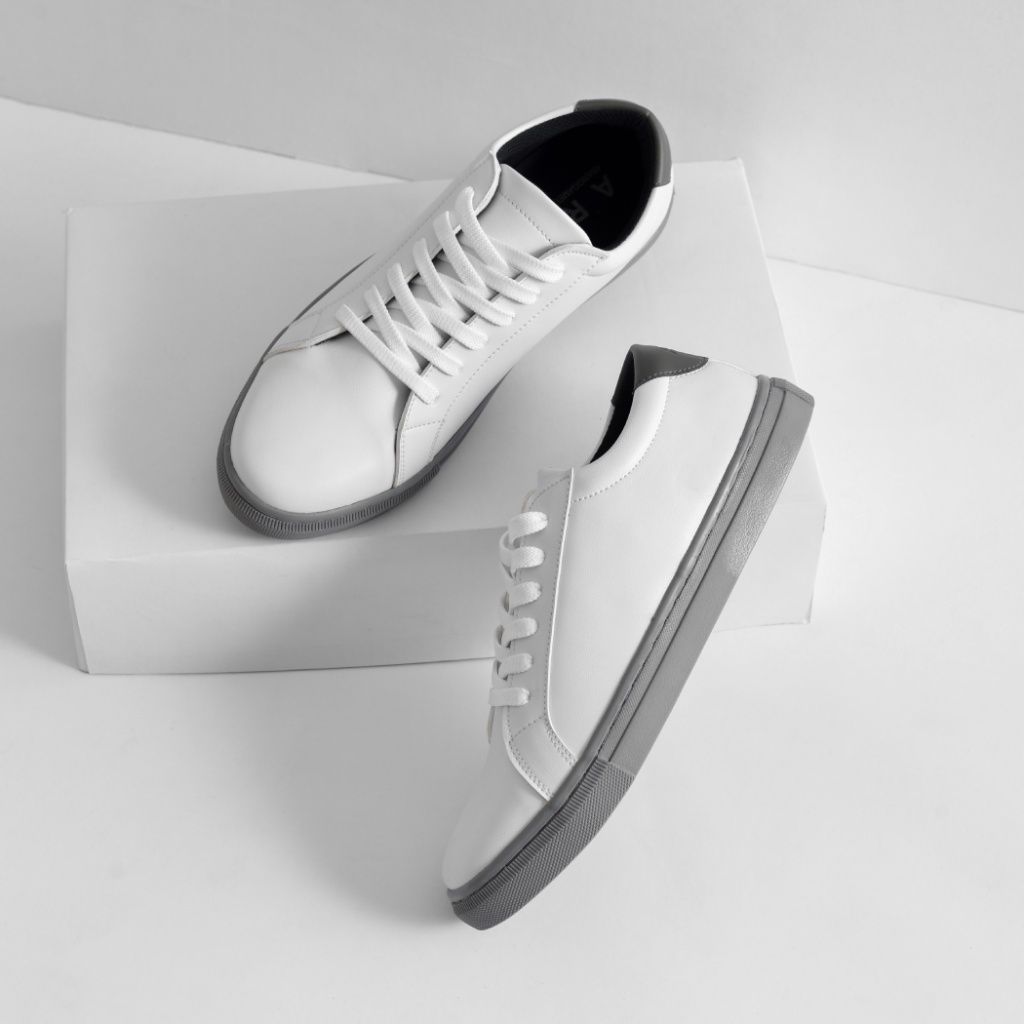 VICTOR FULL WHITE ORIGINAL x ARF Sepatu Sneakers Putih Polos Pria Kets Tali Casual Jalan Santai Hangout Mall Main Nongkrong Kondangan Sekolah Kuliah Sporty Distro Fashion Simple Sport Shoes Semi Kulit Premium Skate Footwear Keren Terbaru Kekinian Branded