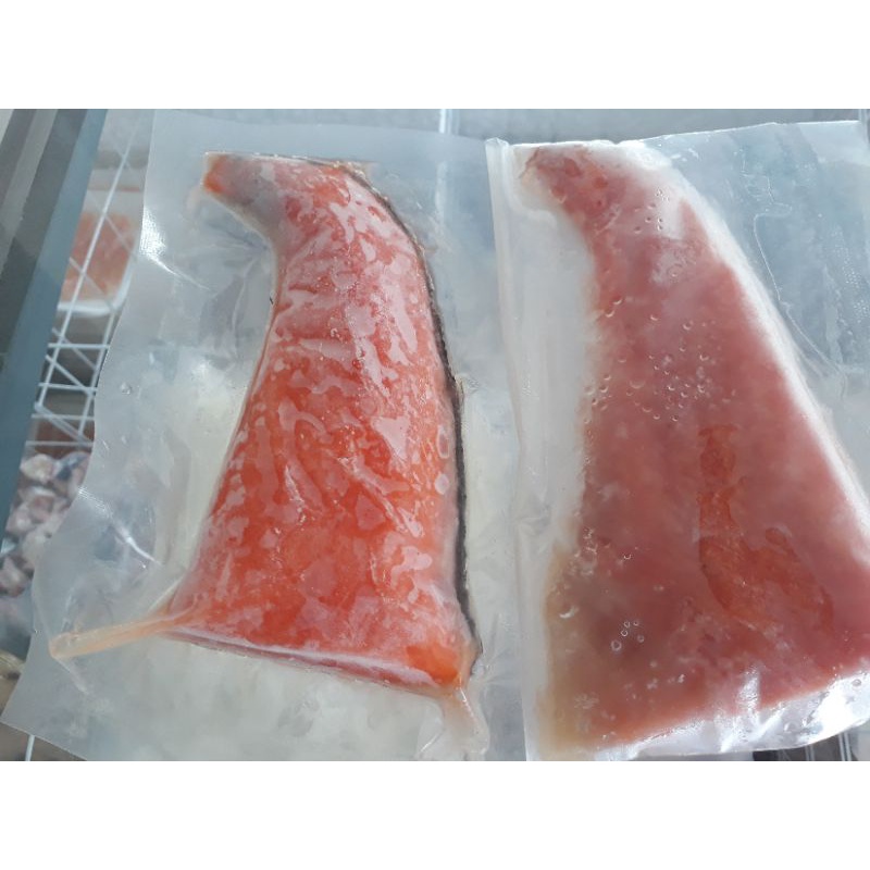 

SALMON STEAK 150 - 200 GRAM GRADE SUSHI & SASHIMI