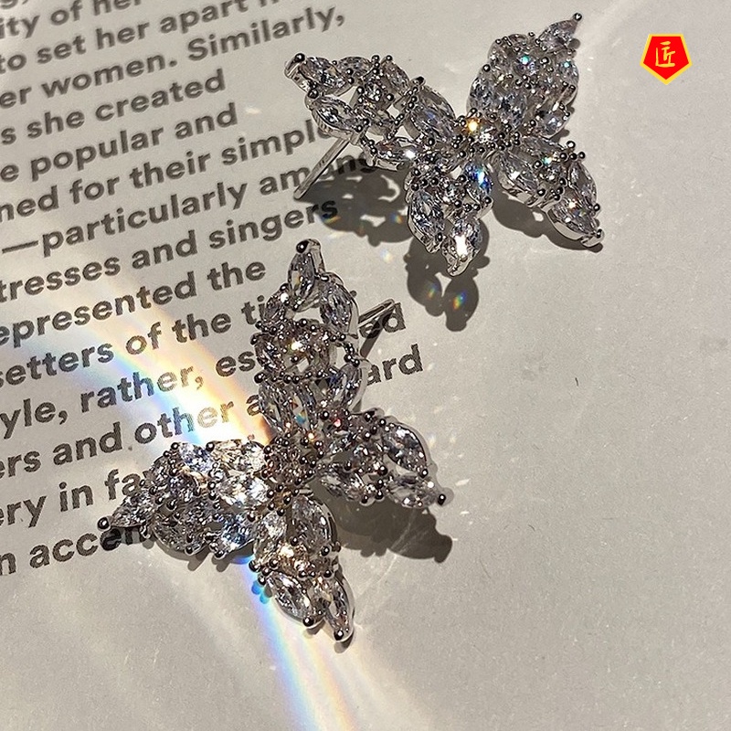 [Ready Stock]Simple Ins Cold Style Hollow Butterfly Wings Ear Studs