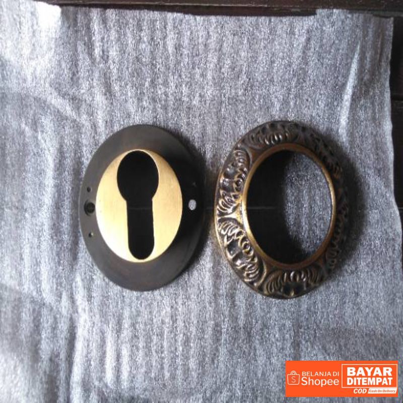 Lubang Kunci Kuningan Motif Ukir - Antique Brass Termurah