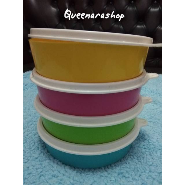 Tempat makan Tupperware
