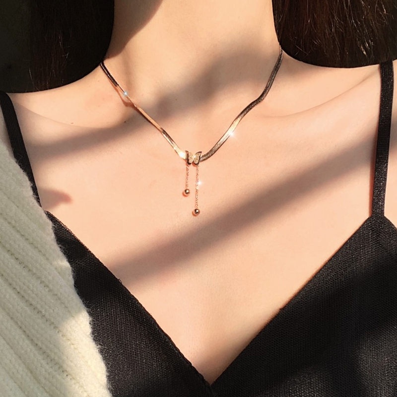 Kalung Titanium Asli Wanita 18k Emas Liontin Kupu-kupu Aksesoris Wanita