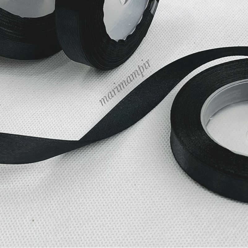 

PITA SATIN KAIN 1/2 INCI 12 MM WARNA HITAM #039