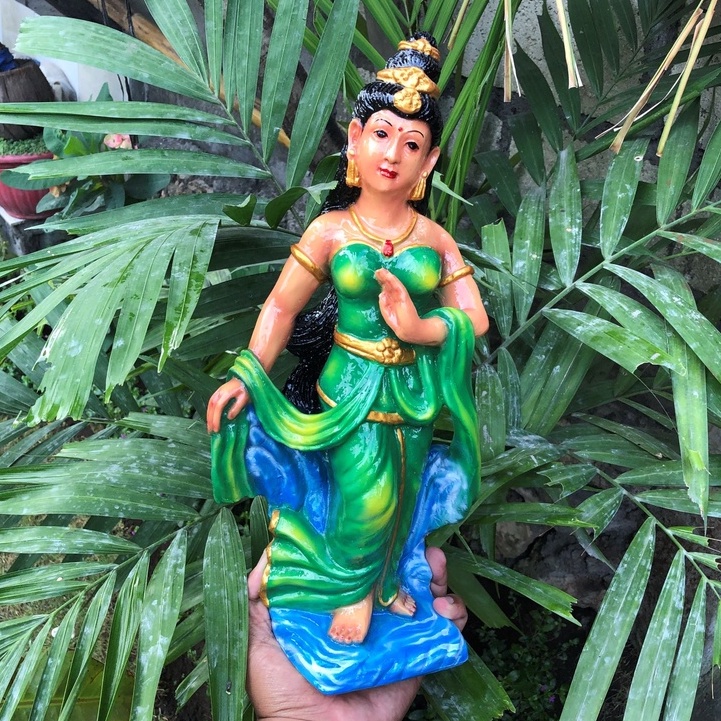 Patung Kanjeng Ratu Kidul / Kanjeng ratu pantai selatan