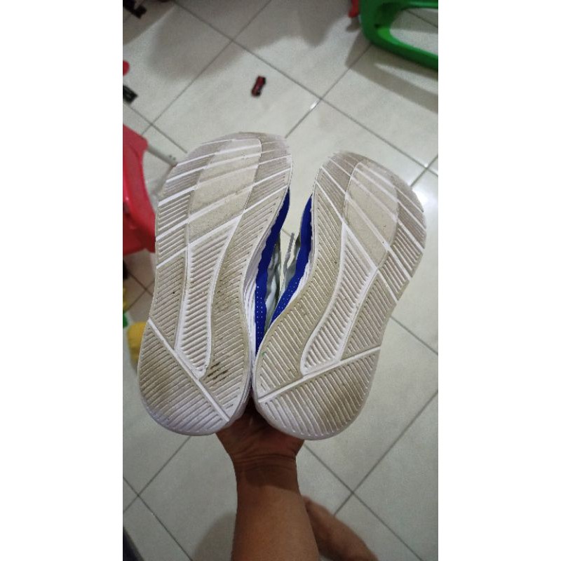 ekiden second sepatu lari