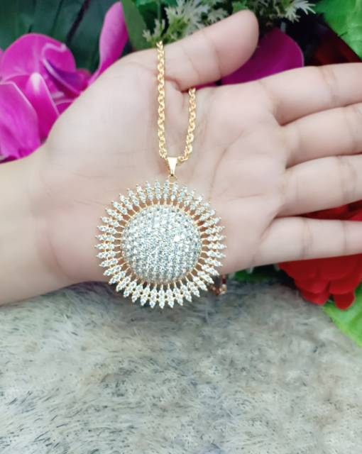 Xuping Kalung dan liontin Mata Hari