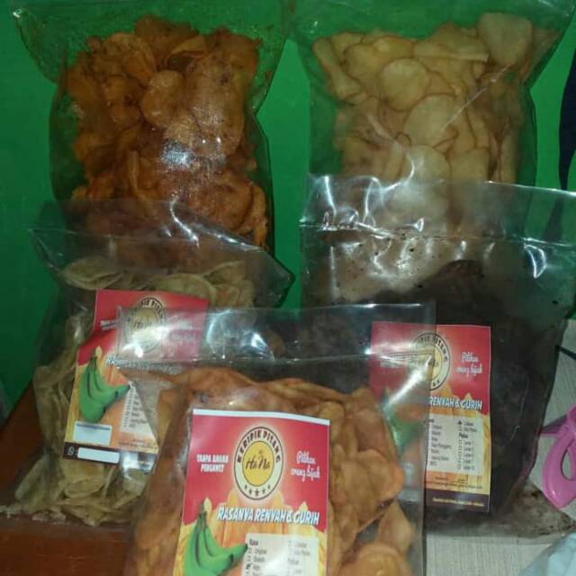 

Kripik singkong..produk rumahan.. Silahkan diorder.. Dijamin ketagihan tersedia kripik singkong ognl