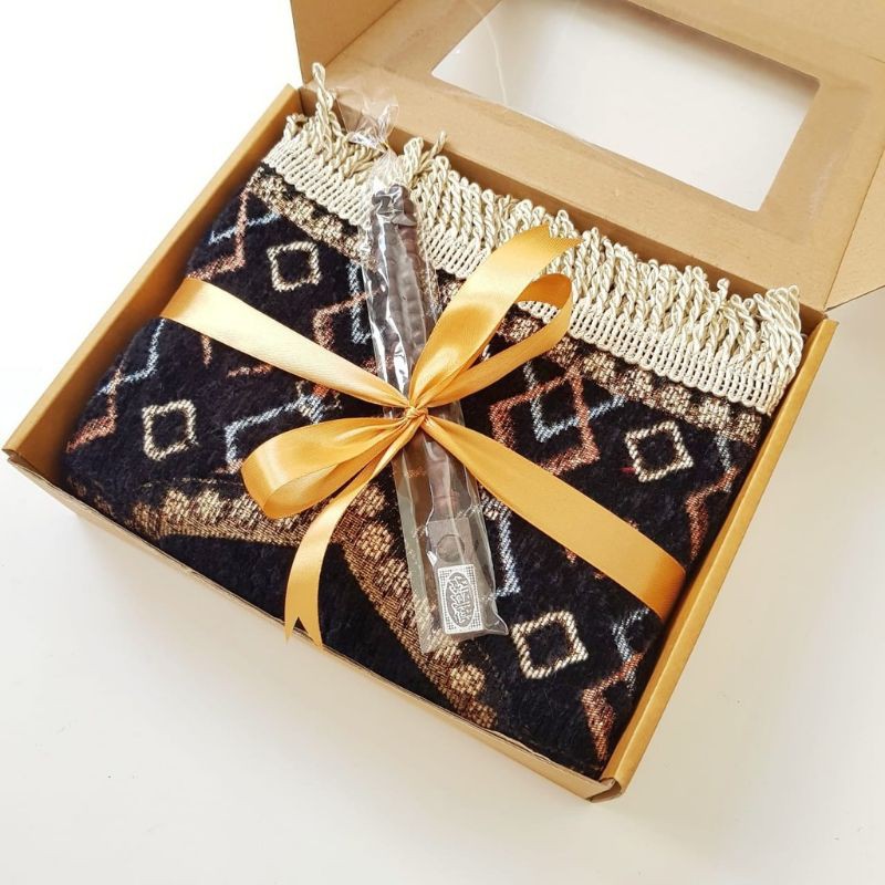 

hampers wisuda/seminar/wedding/anniversary/kadounik/gift box/ hampers murah