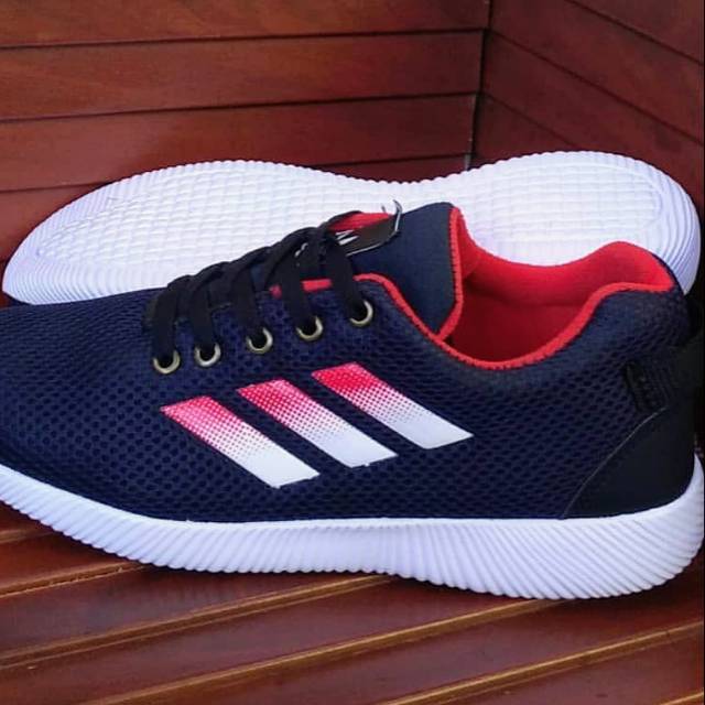 Sepatu joging