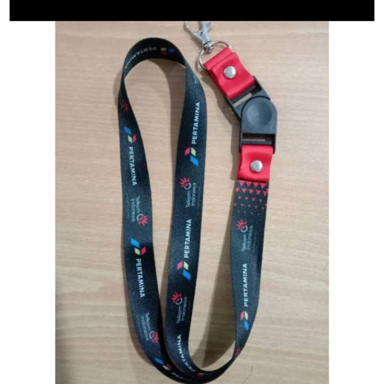 

Tali gantungan id card name tag pertamina hitam