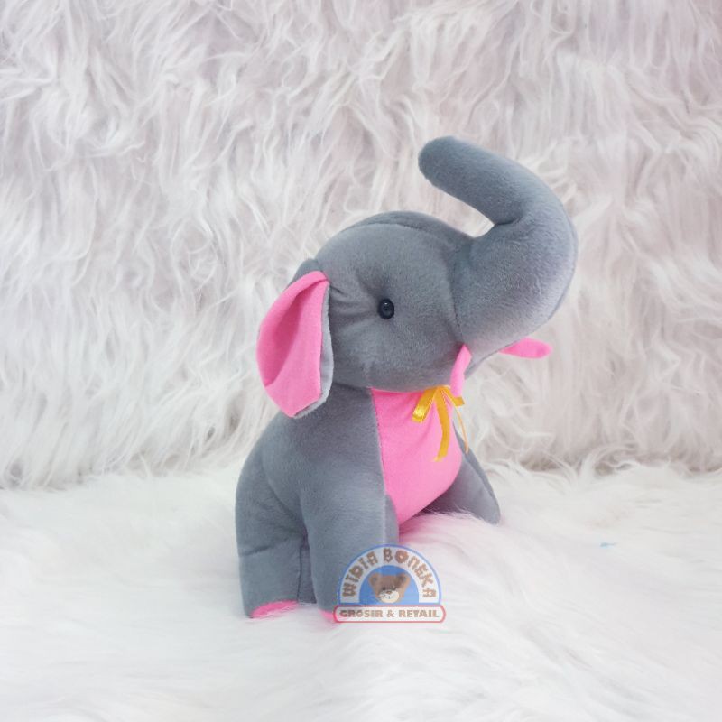 Boneka Gajah