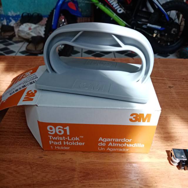 

3M Twist-lok pad holder No 961