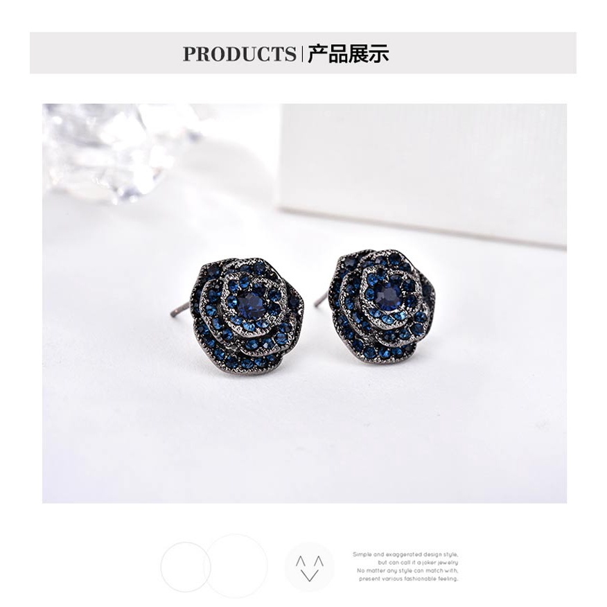 Anting Tusuk Desain Bunga Mawar Bahan 925 Silver Aksen Berlian Gaya Korea