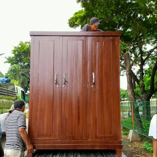Lemari jati 3 pintu
