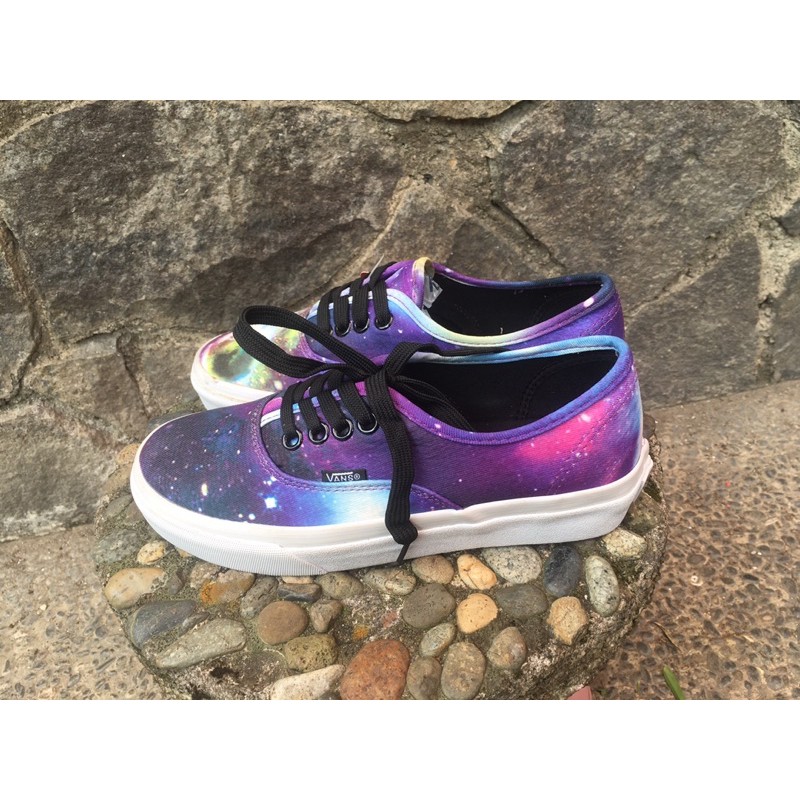 vans authentic galaxy