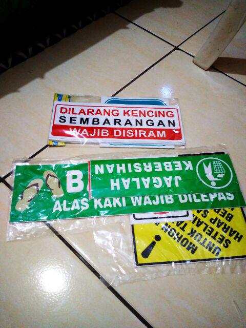 STIKER BATAS  SUCI  ALAS KAKI HARUS DILEPAS Shopee Indonesia