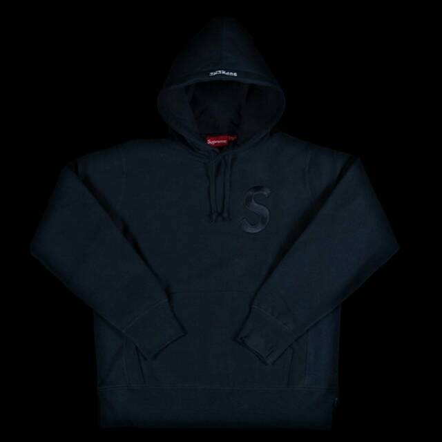 supreme tag hoodie