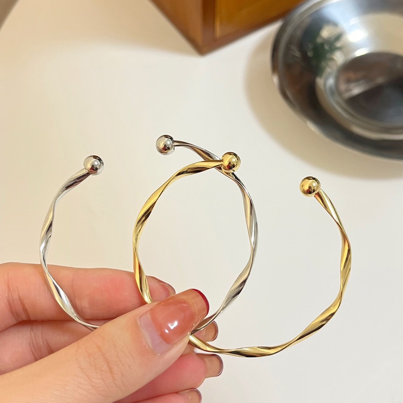 Gelang Bangle Model Terbuka Bahan Logam Gaya Vintage Korea Untuk Wanita