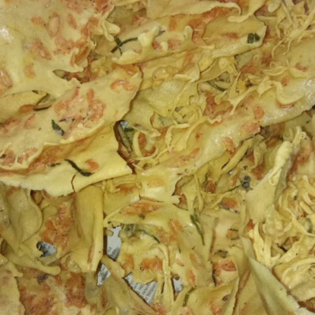 

Peyek Rebon ukuran toples 5 liter