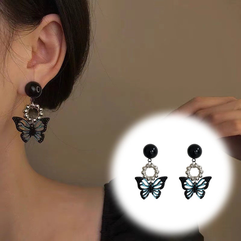 Anting Stud Desain Kupu-Kupu Gelap Model Hollow