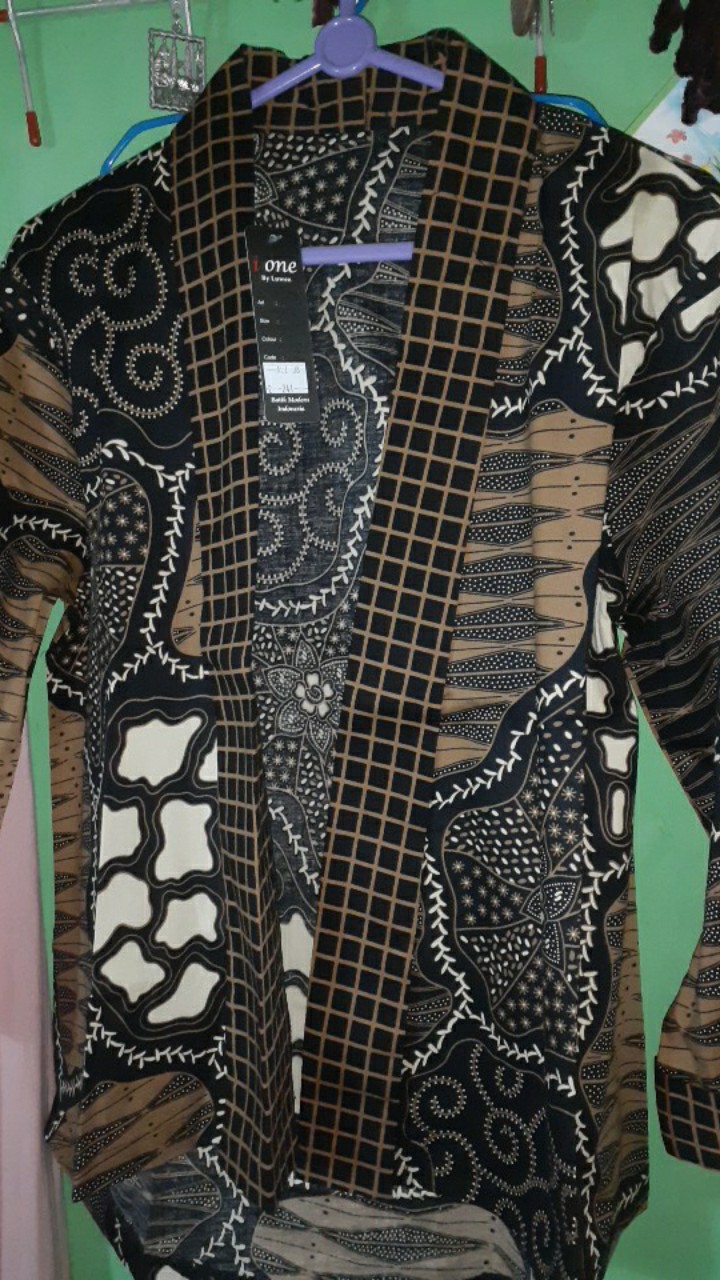 Leon Outer / Blazer Batik Wanita
