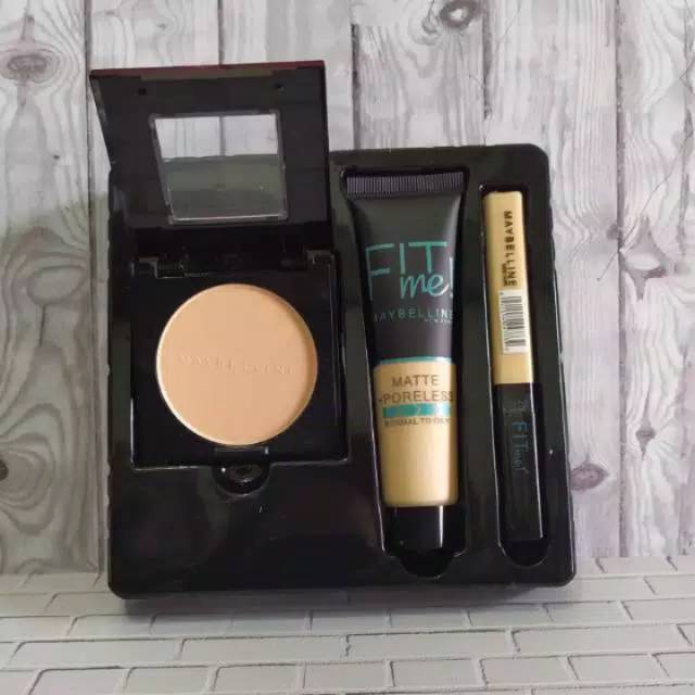 3in1 Maybelline fit me foundation + bedak + Concealer