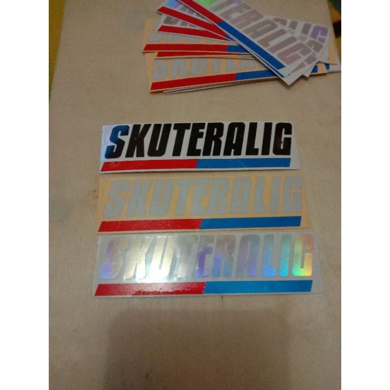 

Sticker SKUTERALIG