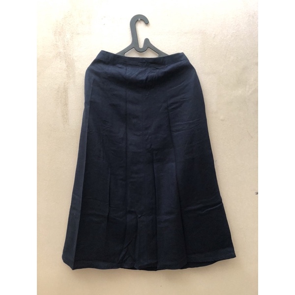 Preloved Rok Midi Span by Uniqlo