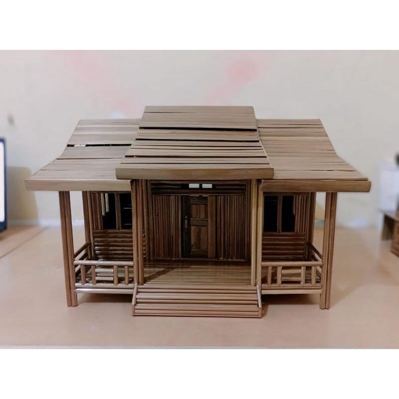 Miniatur Rumah Bambu