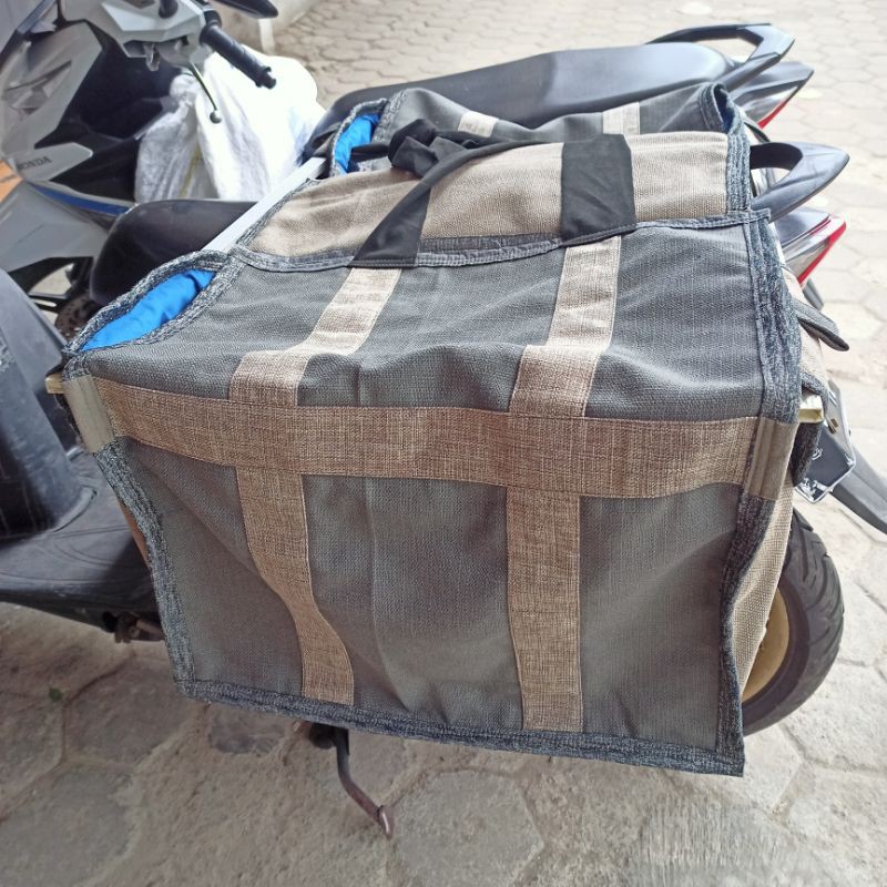 Tas kurir box motor bahan tebal