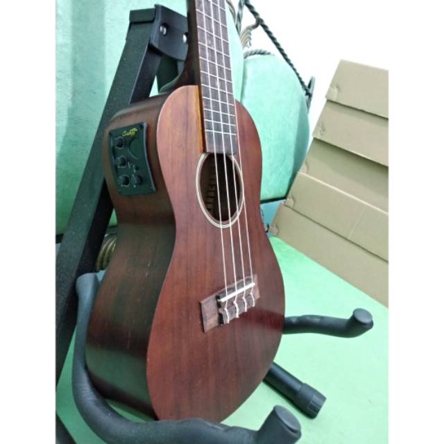 Ukulele Elektrik Concerto Merk Cowboy Tipe Uk-23 EQ TUNER Murah Jakarta Bonus Tas dan Pick