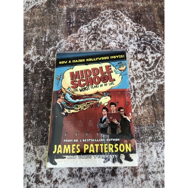 

Buku Middle School The worst years of my life / Middle school book