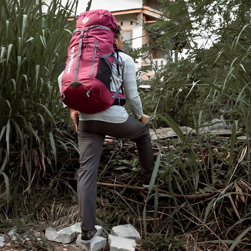 Tas Ransel Carrier Gunung Outdoor Hiking 50 Liter Pria Irco Gatotkaca Merah Marun