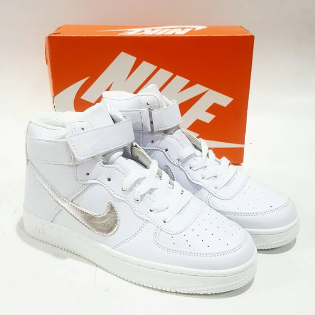 Sepatu Kets Boots Nike Air Force Woman