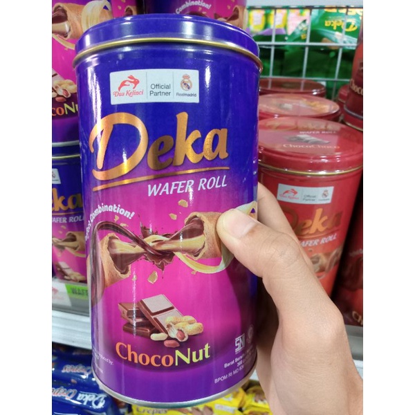 

Kaleng Deka Wafer Roll Choco dan Choconut 300 gram Dua Kelinci