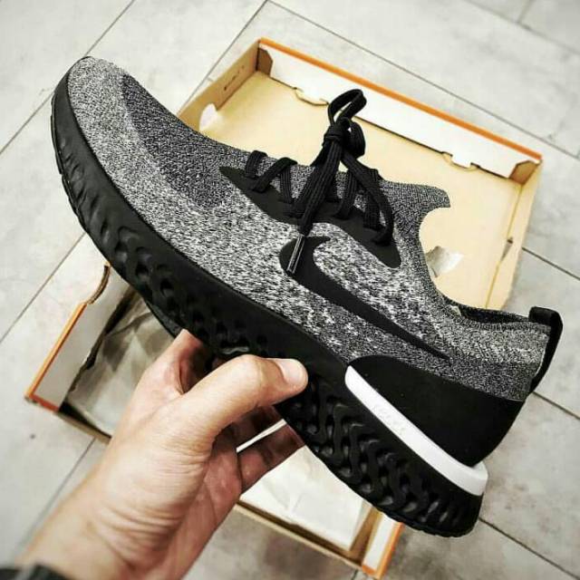 harga nike epic react flyknit
