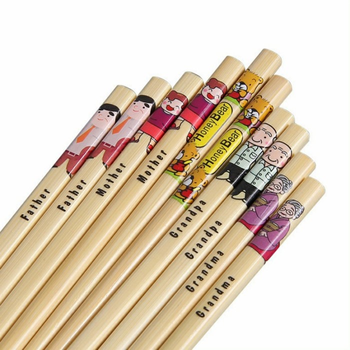 (Set 5 Pasang) Sumpit Kayu Motif Gambar Kartun Anggota Keluarga