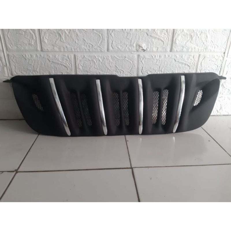 Grill Apollo Panther Capsul 2005