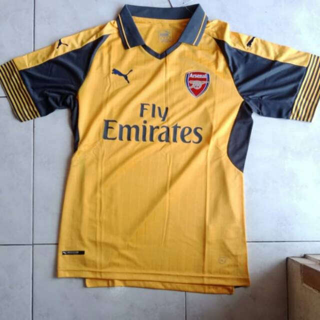 JERSEY BOLA ARSENAL AWAY 2016-2017 GRADE ORI
