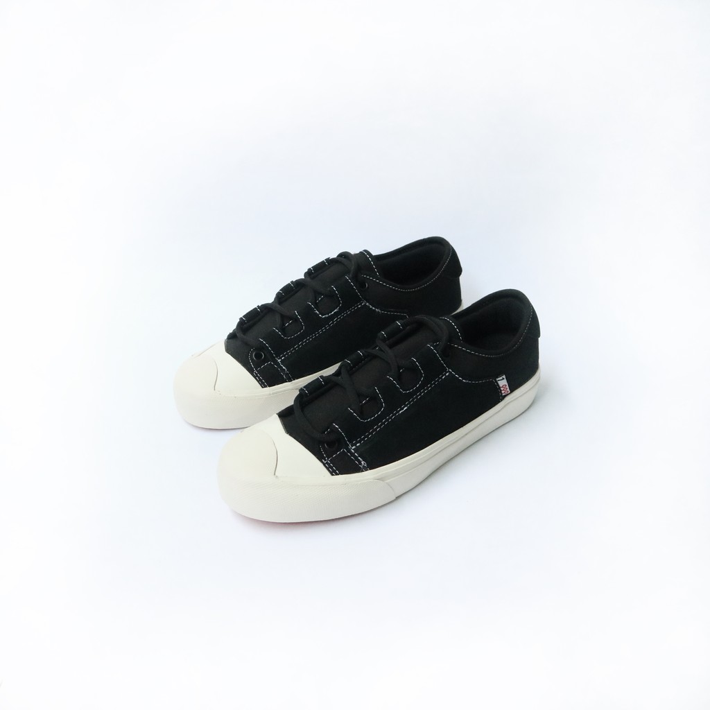 One Triple Nine - 754 Black White - Sepatu Lokal