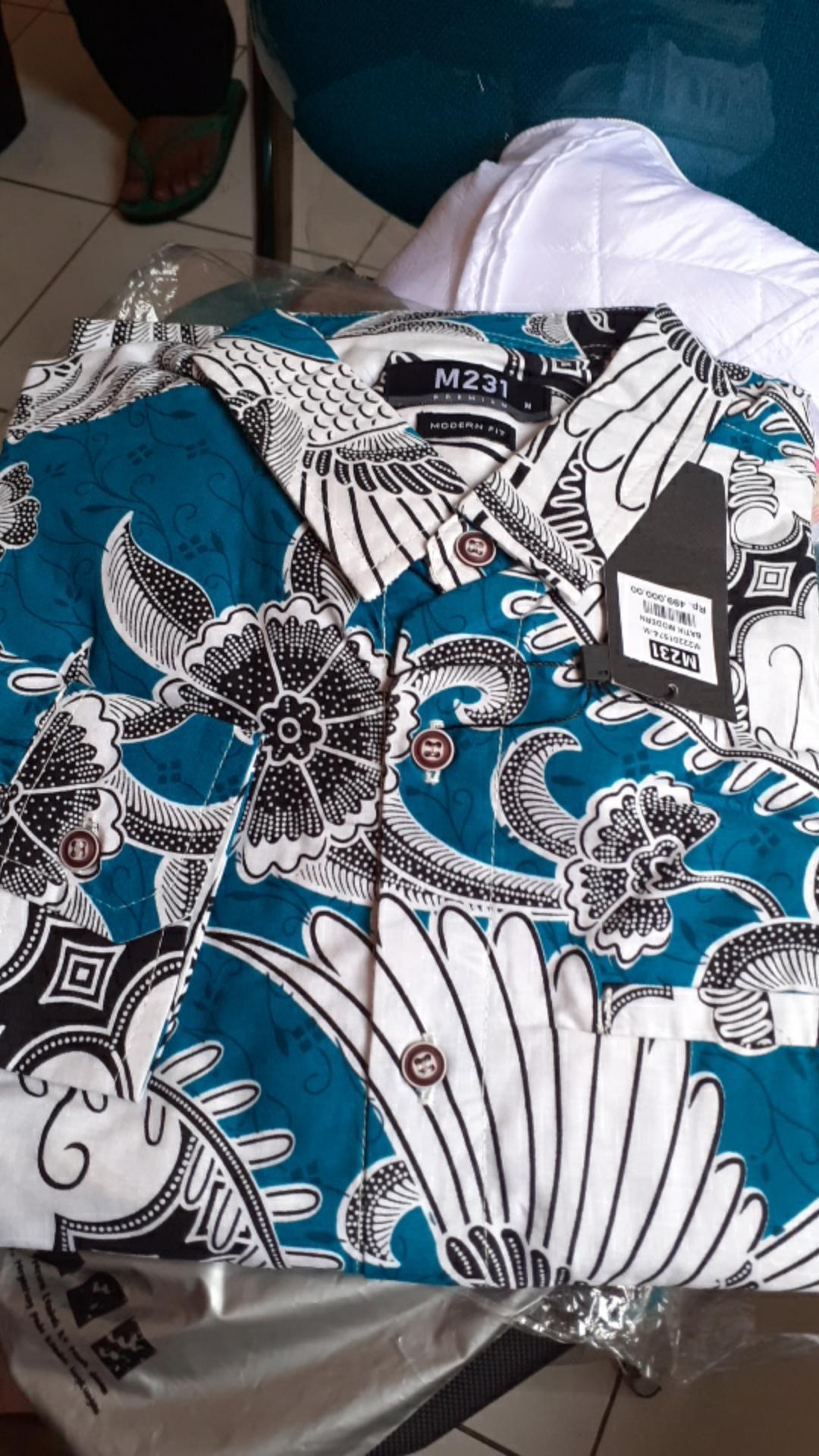 M231 Kemeja Pria Batik Panjang Biru 1574a